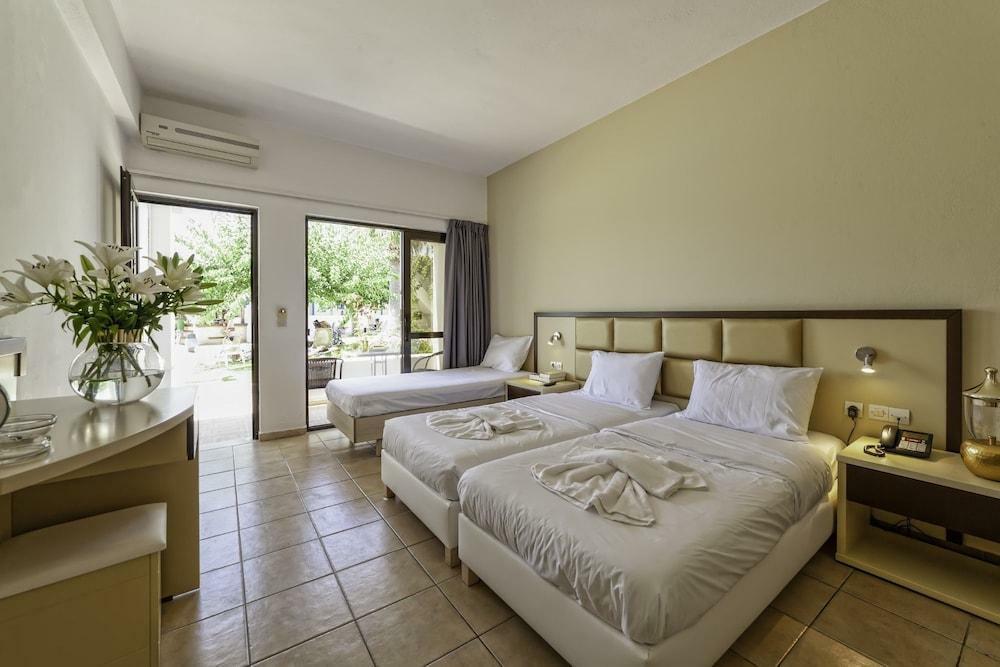Endless Blue Resort Rethymno Аделианос Кампос Экстерьер фото